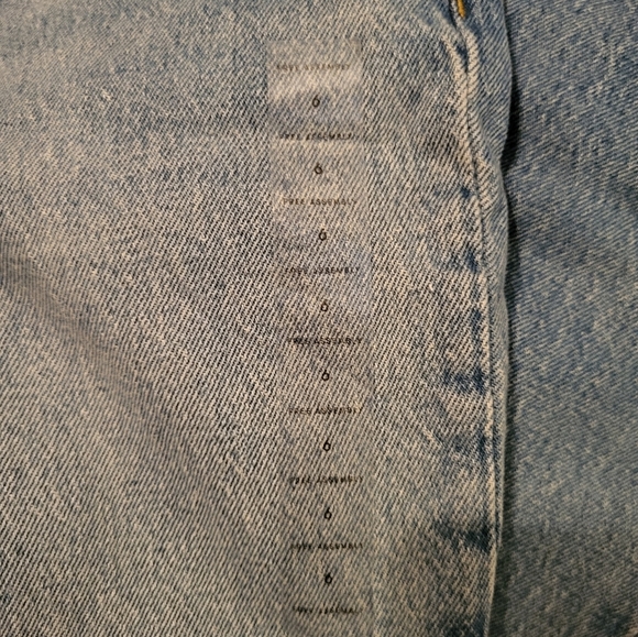 Free Assembly Classic Denim Blue Jeans with Raw Hem, Size 6, NWT - Picture 6 of 7
